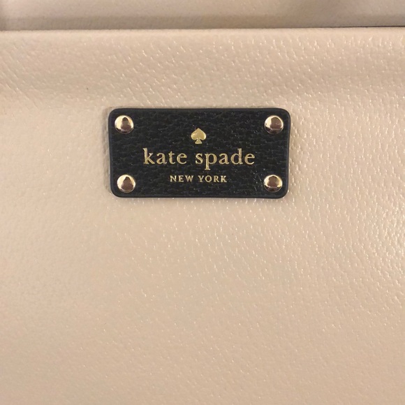Authentic Kate Spade purse - Picture 2 of 6